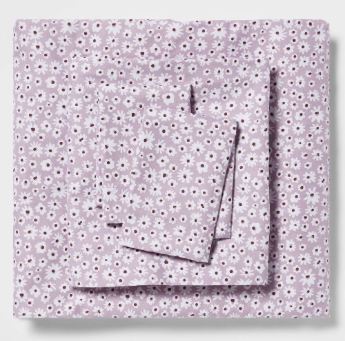 Twin/Twin XL Printed Microfiber Sheet Set Light Purple Daisy -Room Essentials , Like New, Retail - $9.50 - Lot 126
