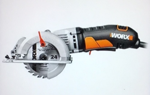 Worx WX429L 4 Amp WORXSAW 4.5" Electric Compact Circular Saw, Used, Retail - $58.79 - Lot 158