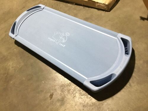 Angels Rest Stackable Toddler Cots, Set of 4 - Lot 138