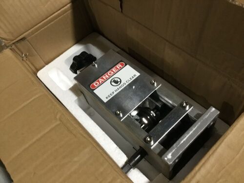 Manual Wire Stripping Machine  - Lot 600