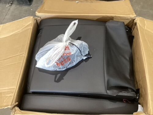 Ergonomic Adjustable Recliner Massage Chair - Lot 650
