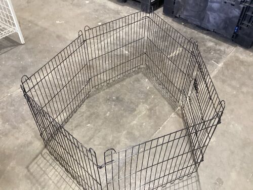 Metal Pet Fence - Lot 1160