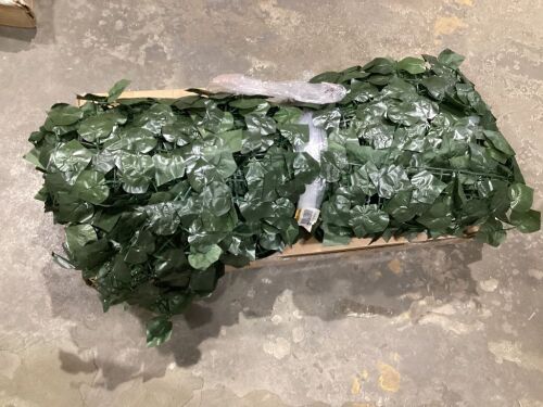 Faux Plant Screen Divider - Lot 1194