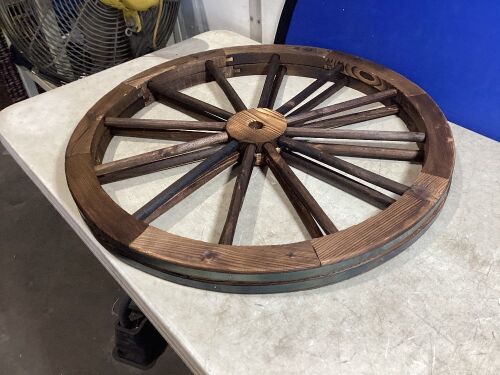 VINGLI Decorative Wagon Wheel, Set of 2  - Lot 1186
