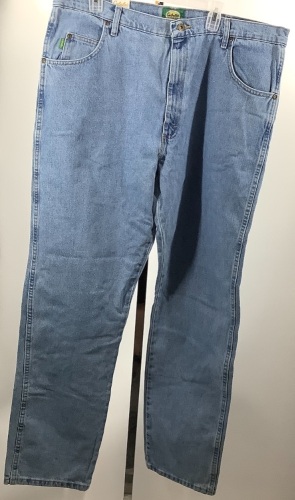 Cabela's Roughneck Relaxed Jeans for Men, 42x34, E-Commerce Return/Appears New - Lot 598