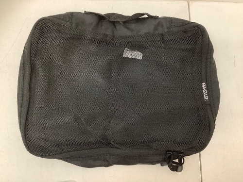 Set of 3 Travel Bags, Appears New - Lot 387