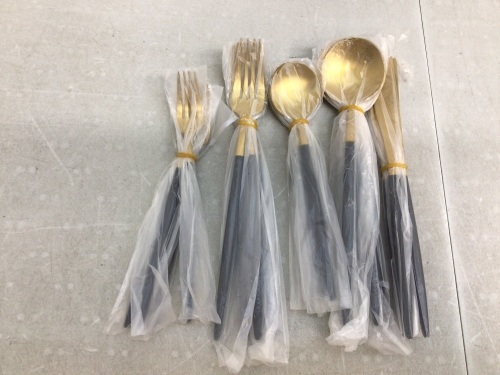 20pc Flatware Set, Appears New - Lot 192