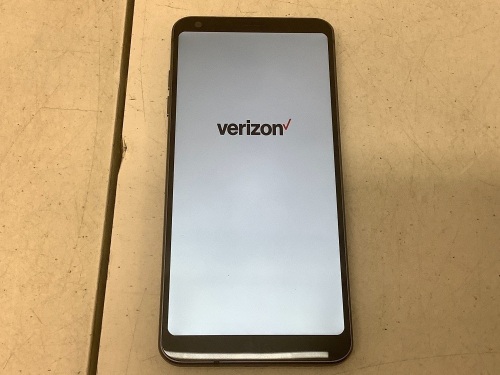 Verion LG G6 Smart Phone, Powers Up, Appears New - Lot 23