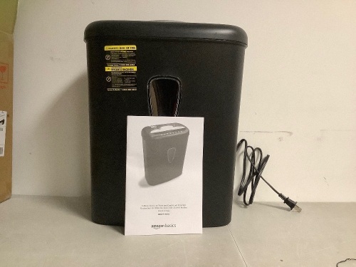 8 Sheet Paper Shredder, Powers Up, Appears New - Lot 18