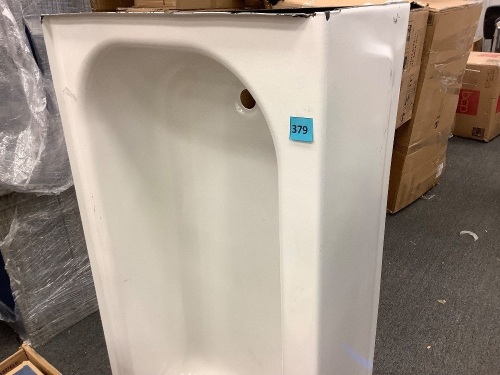 Bathtub - Lot 379