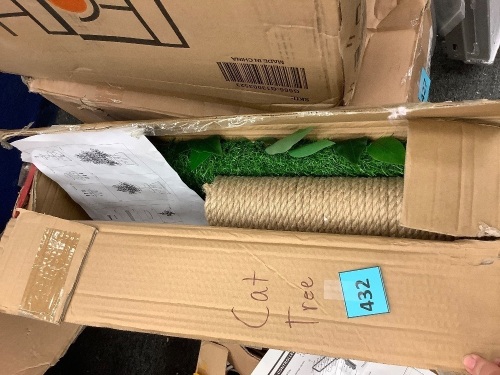 Cat Tree - Lot 432