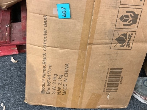 Black Computer Desk - Lot 467