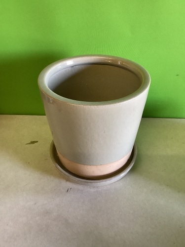 Smith & Hawken, Planter, Like New, Retail - $20 - Lot 23