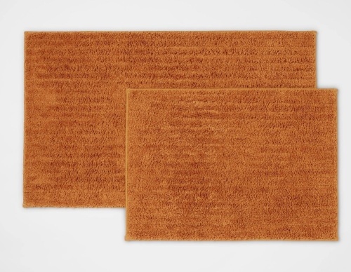 2pk Quick Dry Bath Rug Set Gold - Threshold, Like New, Retail - $20 - Lot 126