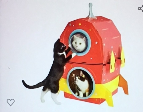 Boots & Barkley Rocket Cat Scratcher, Like New, Retail - $11.98 - Lot 182