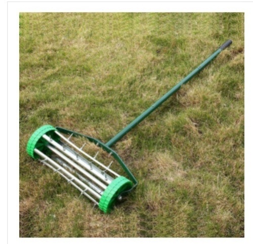 MB HEAVY DUTY 18 INCH AERATOR ROLLER ROLLING LAWNGARDEN SPIKE LAWN AERATOR HOME GRASS STEEL HANDLEGREEN QUICK AND EASY TO ASSEMBLE, Like New, Retail - $42 - Lot 188