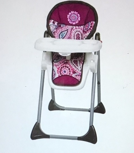 Baby Trend Sit Right High Chair, Paisley, Like New, Retail - $66.99 - Lot 224