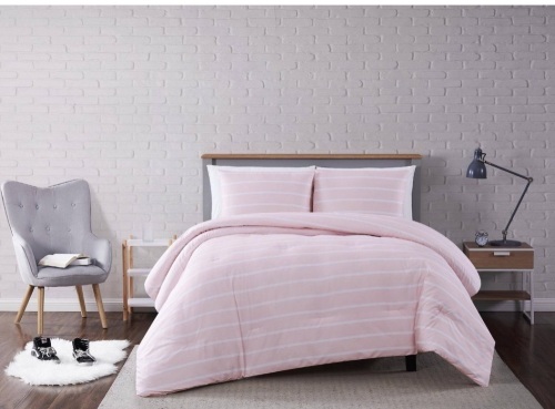Truly Soft Full/Queen Maddow Stripe Comforter Set Blush, Like New, Retail - $69.99 - Lot 257