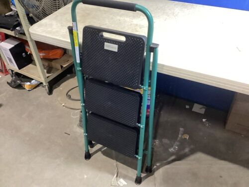 3 Step Ladder  - Lot 448