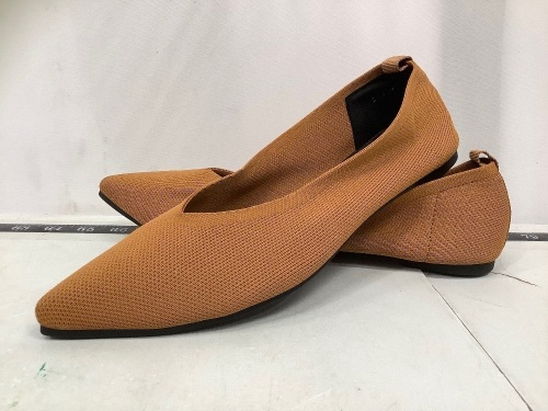 Womens Shoes, 10, Appears New - Lot 250