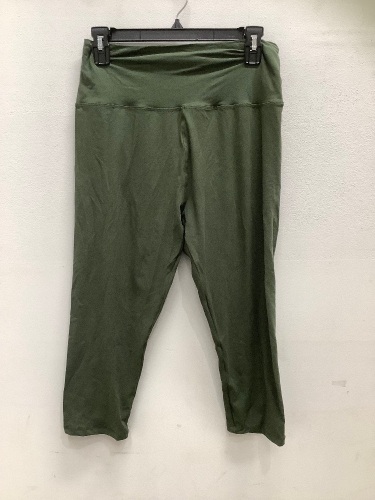 Ladies Stretch Capris, L/XL, Appears New - Lot 291