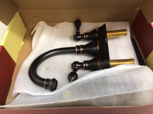 Bathroom Faucet, Appears New - Lot 525