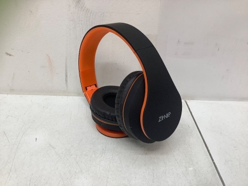 Bluetooth Headphones, Powers Up, No Cord, E-Comm Return - Lot 594