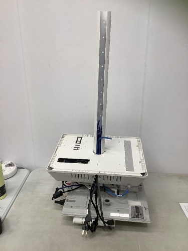 WXGA 2500 Lumens Projector w/ Ceiling Mount - Lot 100
