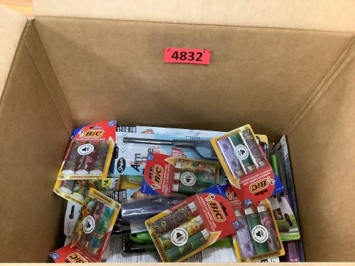 Box of Random Lighters - Lot 4832