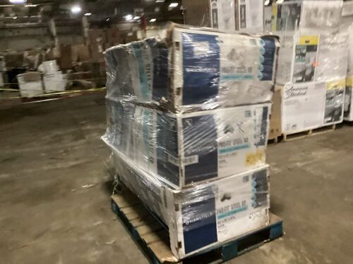 Pallet of Uninspected Bath Tubs - May Be Incomplete or Broken, For Parts or Repair  - Lot 757