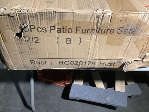 Patio Furniture - Damaged - Lot 1039
