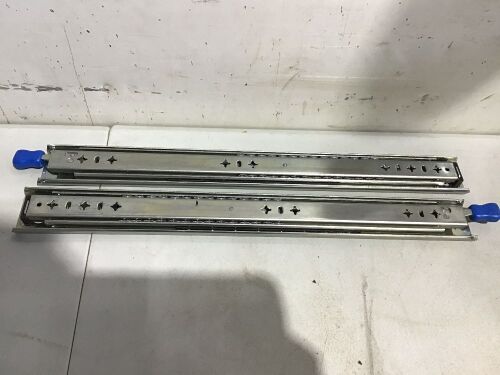 VD2053 Heavy Duty Drawer Slides with Lock - Lot 280