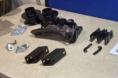 KSP 2.5" Front Leveling Kit for 11-19 Ford F250/350 Super Duty 4WD - Lot 349