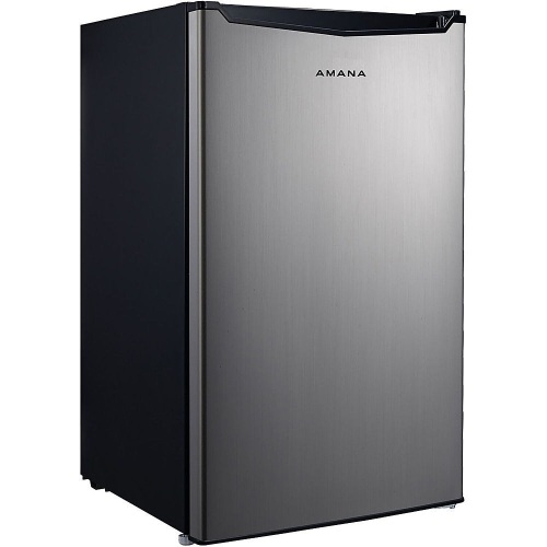 Amana 4.6-Cu. Ft. Single-Door Mini Fridge with Freezer Compartment - Appears New  - Lot 88