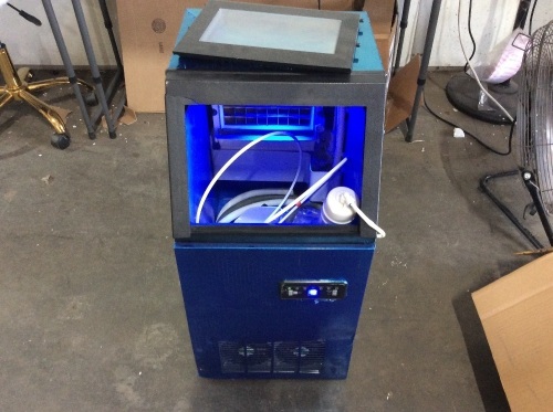 Ice Maker Y130B - Unknown Condition, Cosmetic Damage - Lot 779