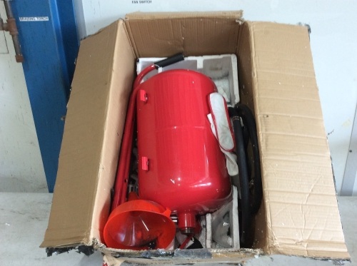 10 Gallon Sandblaster Tank - E-Comm Return, Unknown Condition - Lot 298