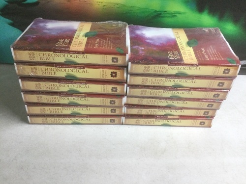 Lot of (12) The One Year Chronological Bibles - New - Lot 922