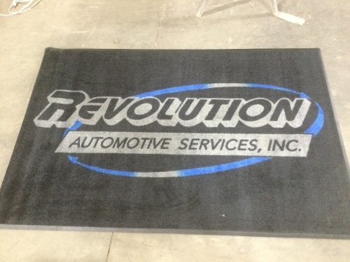 Revolution Automotive Services, Inc Nitrile Gripper Rug, 4' x 6' - Appears New - Lot 937
