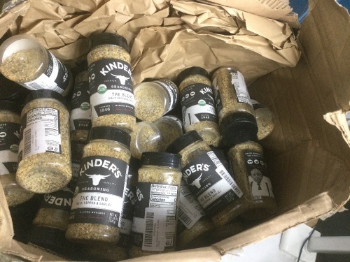 Lot of Kinder's Premium Organic Seasonings, The Blend - New - Lot 334