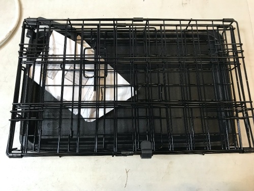 Black Wire Dog Cage, 20in, E-Commerce Return/Appears New - Lot 404