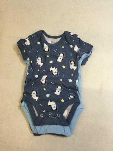 Lot of 29 Hanes Flexy Infant Onesies, 0-6 Months, Appears New - Lot 454