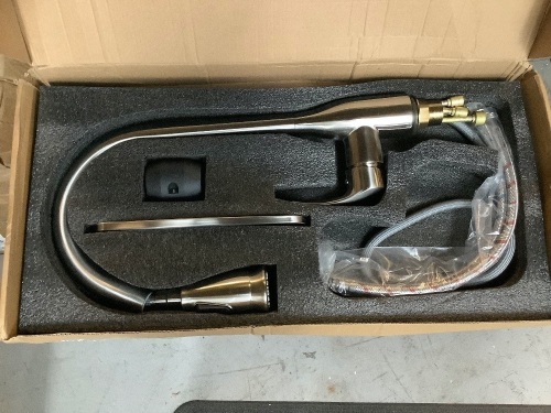 Sanitary Wares Shower Head Assembly - Lot 293