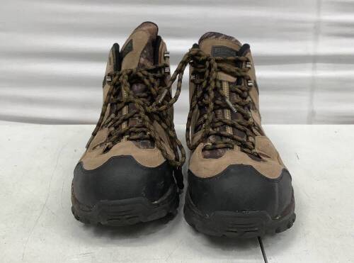 Mens Hiking Boots - Lot 183