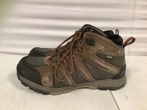 Boys Hiking Boots - Lot 225