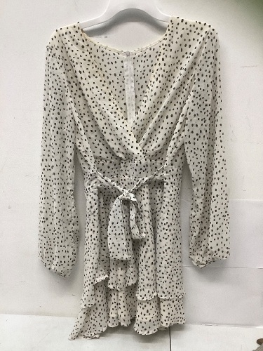 Womens Shirt, XL - Lot 573