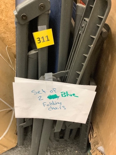 Set of 2 Blue Folding Chairs - Lot 311