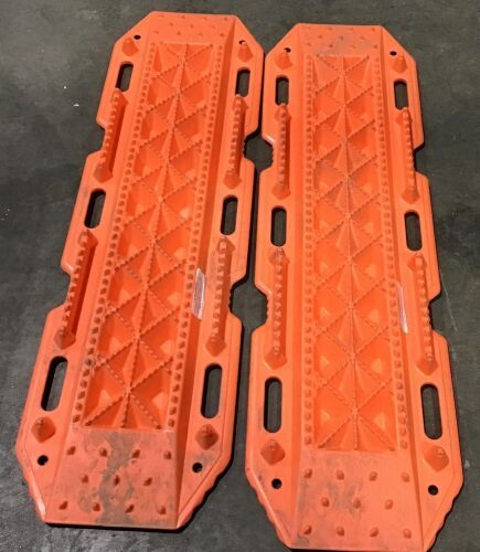 Escaper Buddy Traction for Off-Road Vehicle Extraction - Lot 190