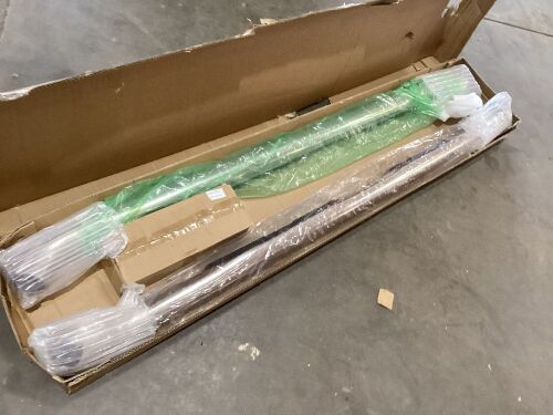 MaxMate 3" Round Bent End Sidebar - Lot 440