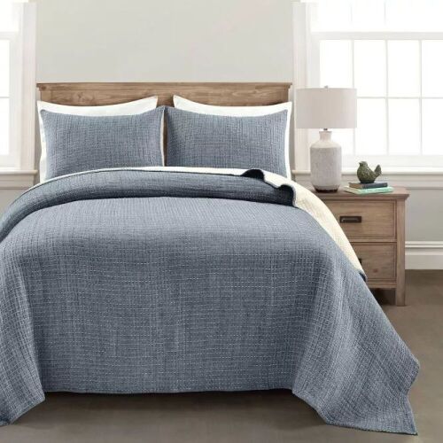 3-Piece Cotton Reversible Quilt Set - King Size, Navy/Off-White - Lot 599