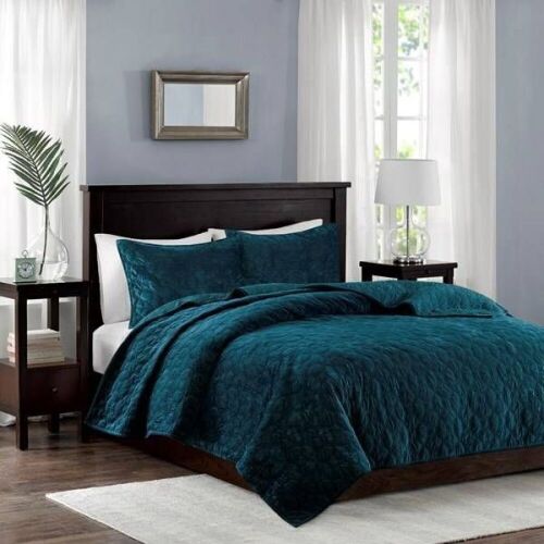 Madison Park 3-Piece Coverlet Set - King/California King Size, Teal - Lot 606